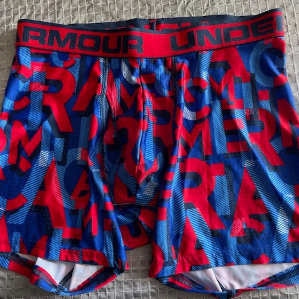 Under Armour boxer brief size M like new
